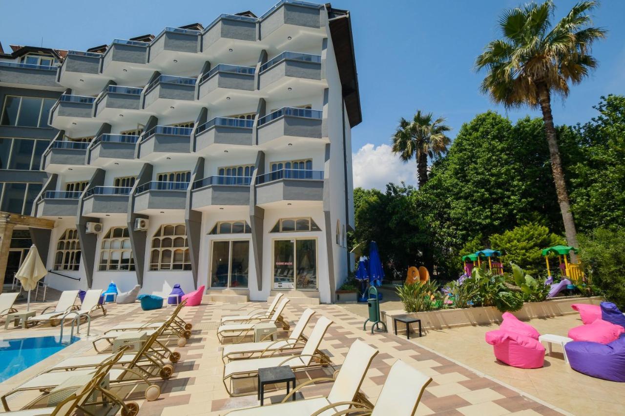Hotel Club Selen 3*
