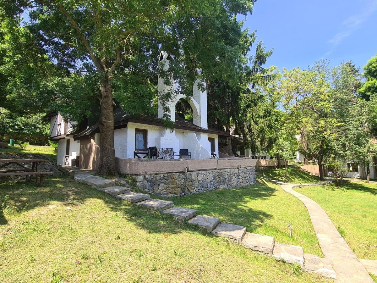 Polonezkoey Country Club & In The Wildlife Park! Resort 3*