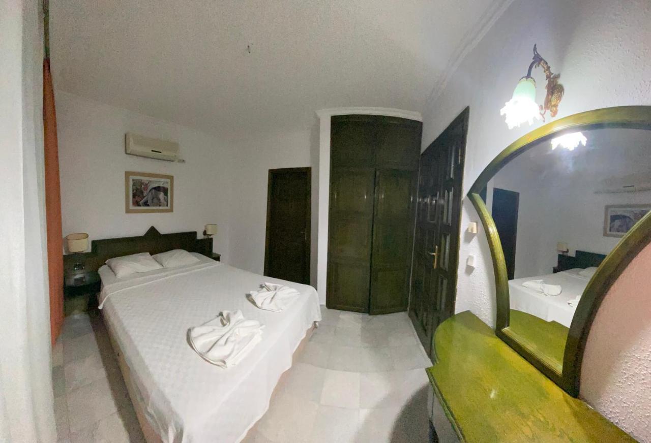 Club Mel Aparthotel