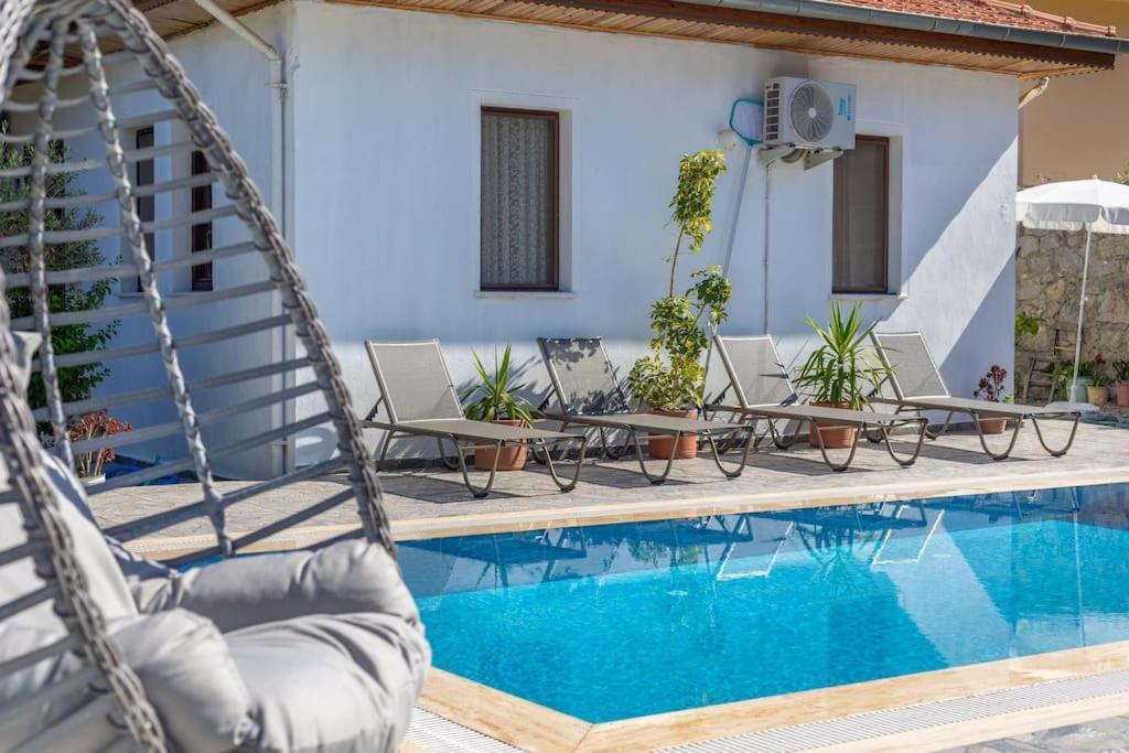 Cavit Bey Villa