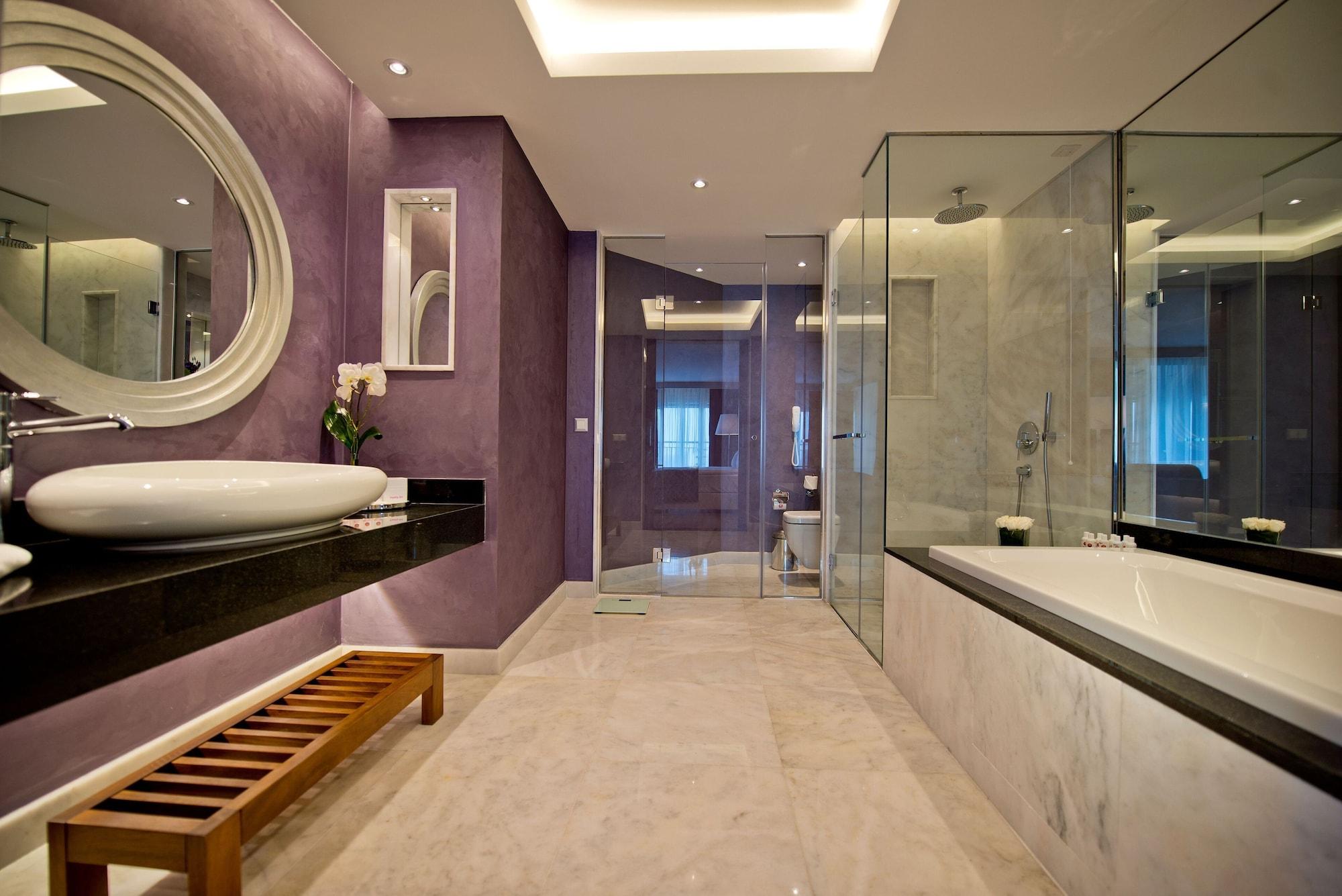 Akra Antalya Hotel 5*
