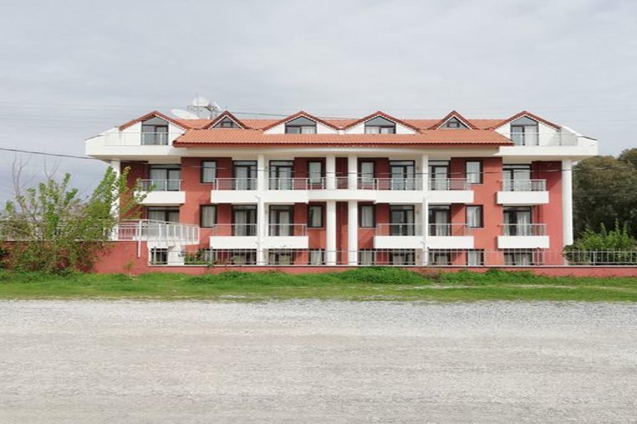 Hotel Carna Garden Side