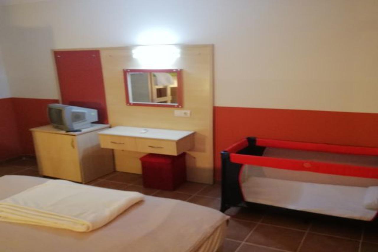 Carna Garden 3* Side