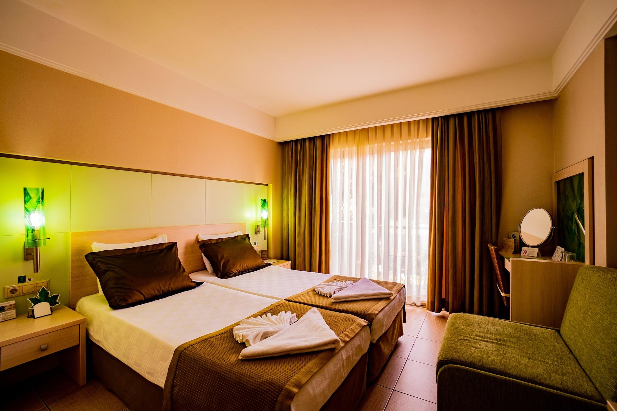 Ambassador Plaza 4* Kemer