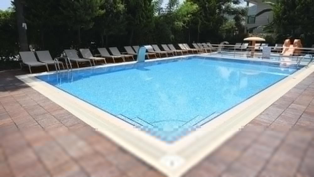 Hotel Ambassador Plaza 4*