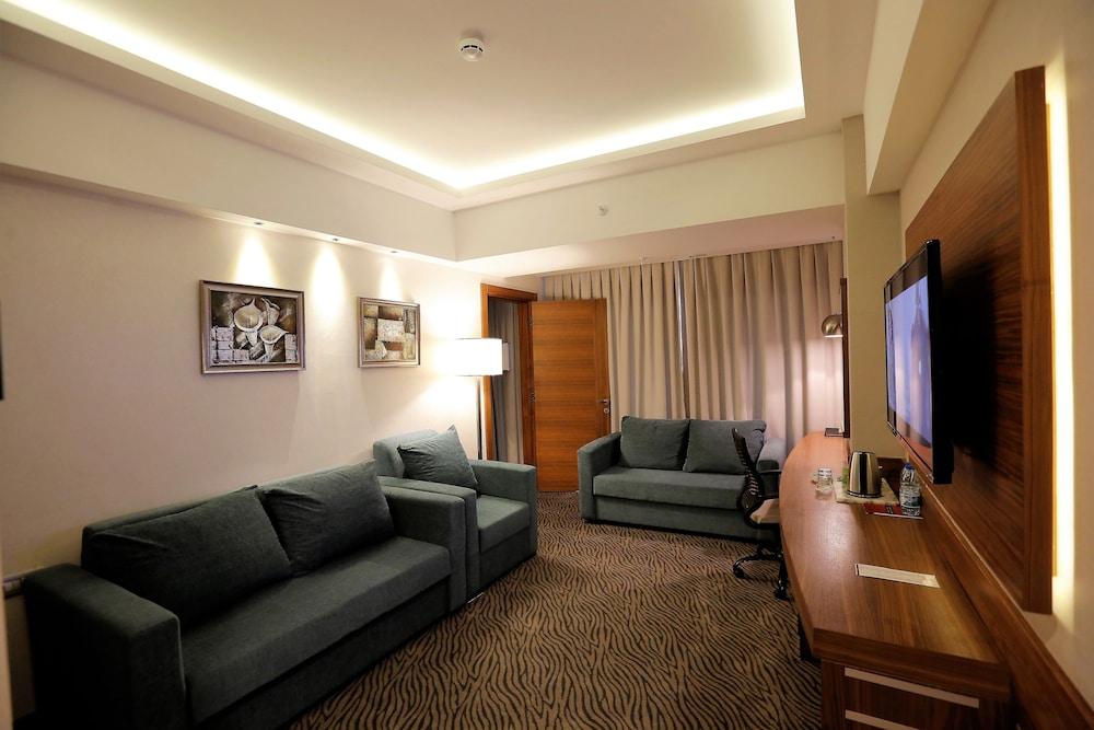 Western Premier Karsiyaka Convention & Hotel