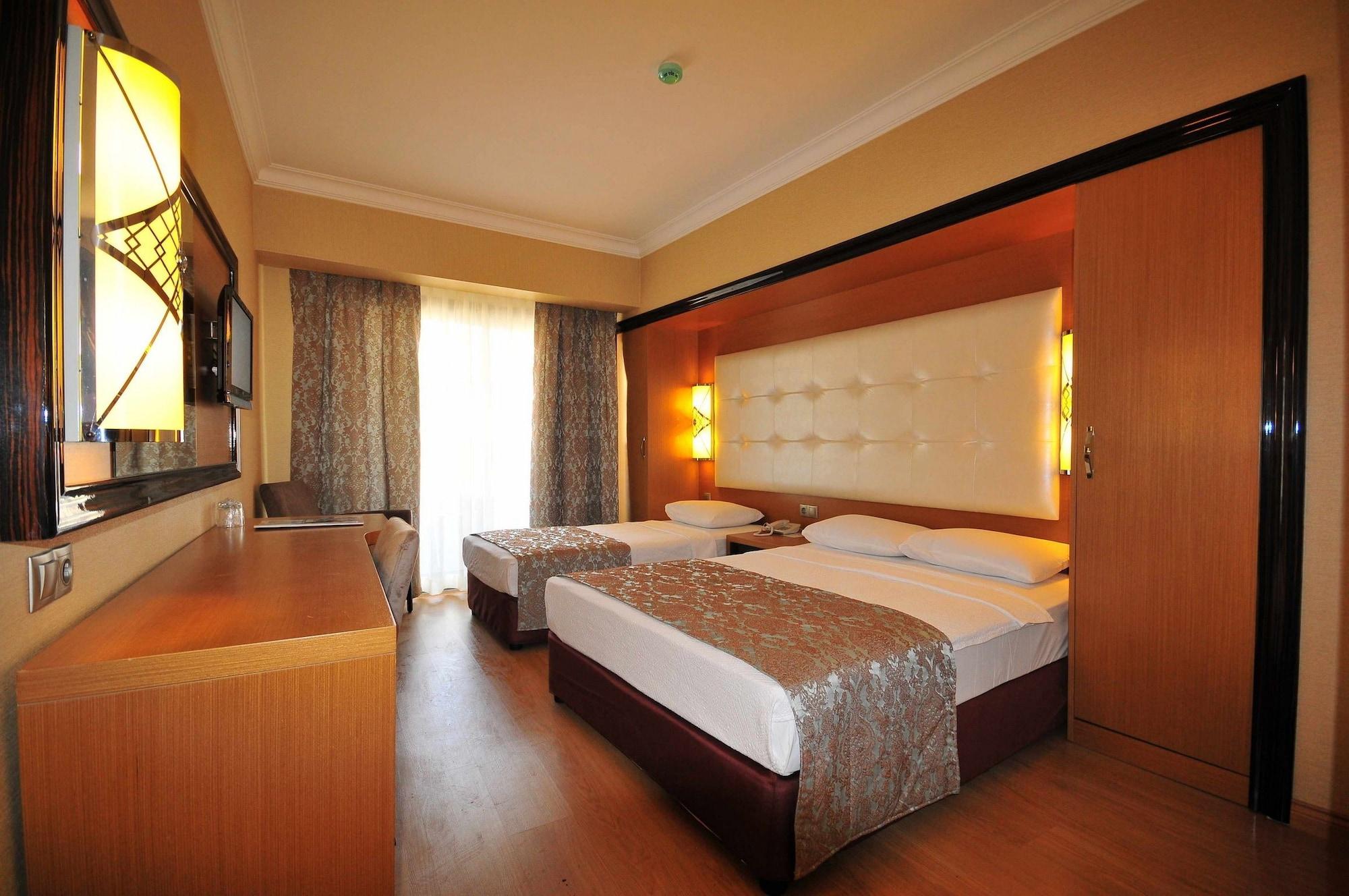 Pasa Hotel 4*