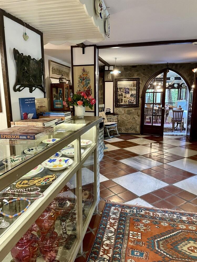 Kalehan Hotel 2*