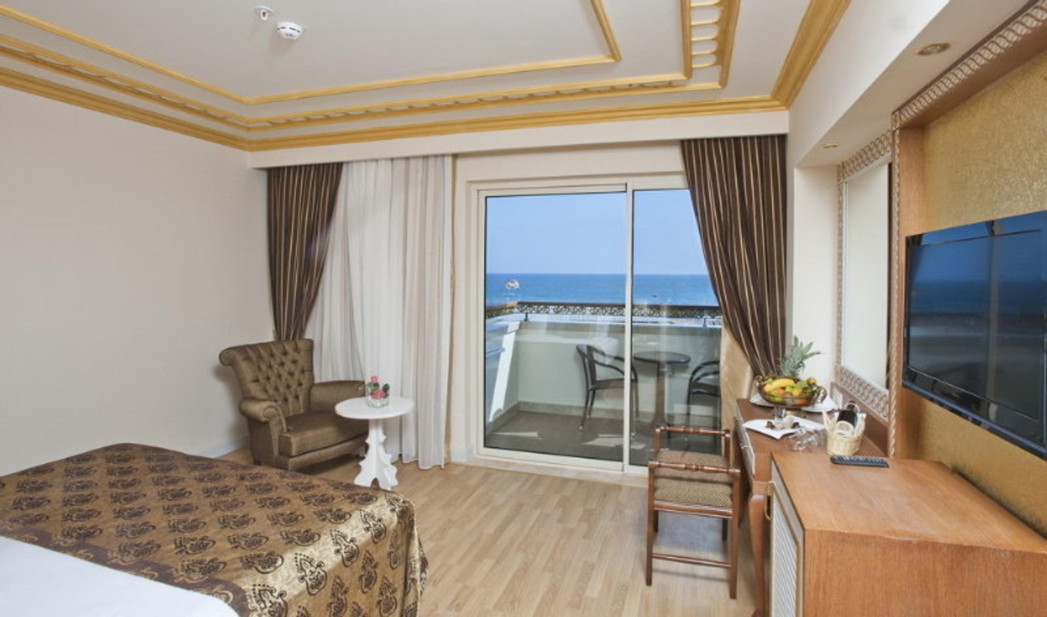 Crystal Palace Luxury & Resort