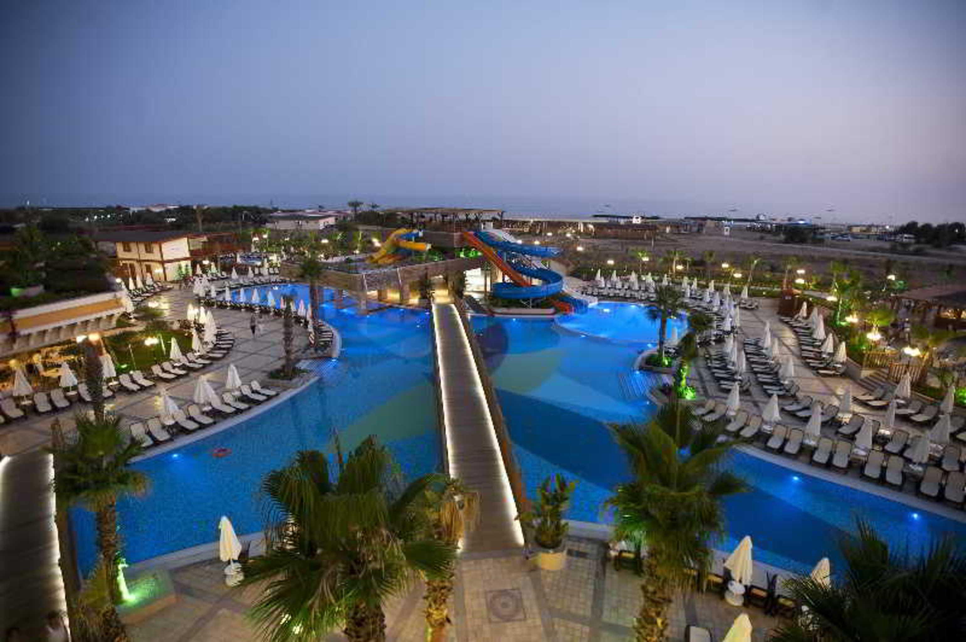 Crystal Palace Luxury & Resort 5*