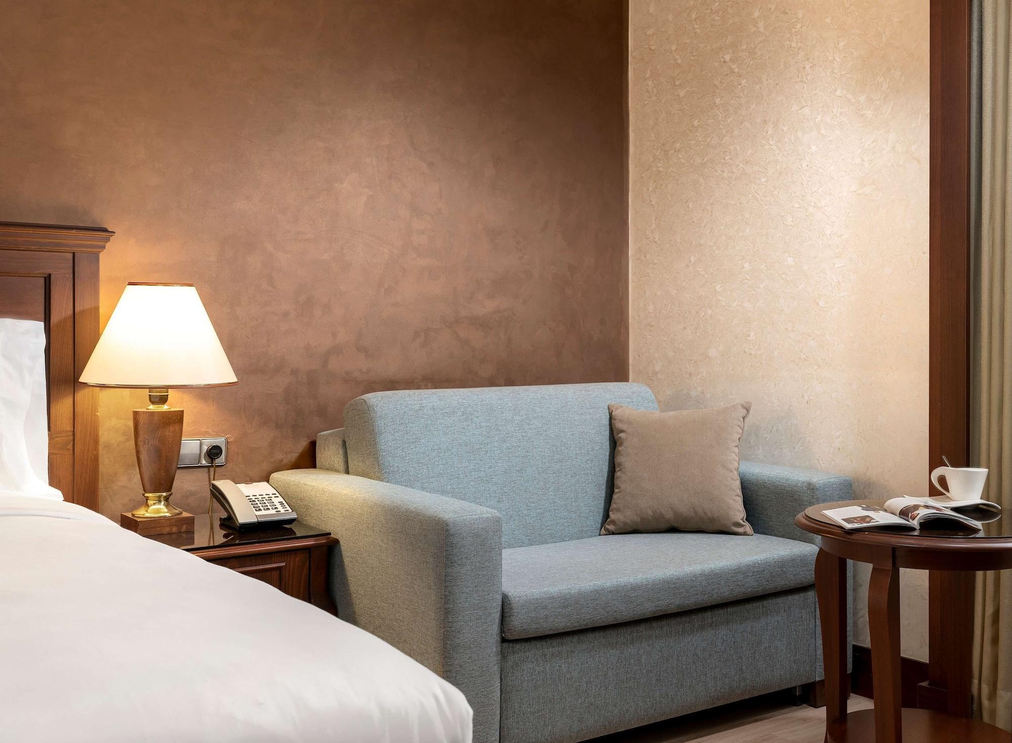Hotel Occidental Taksim 4*