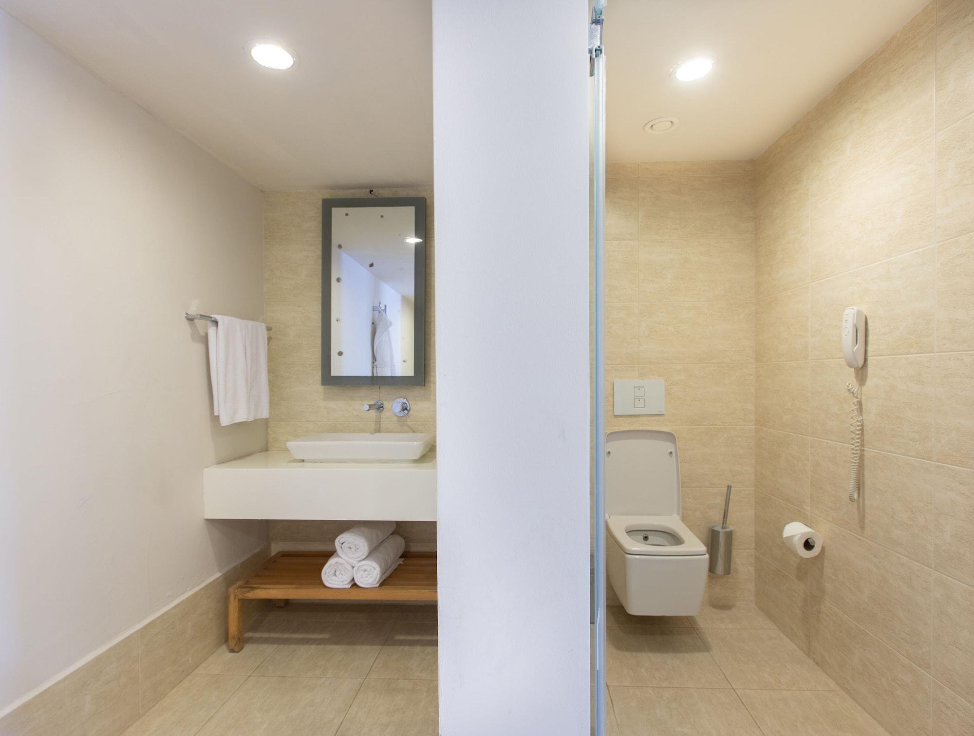 Senses - Adults Only 4*