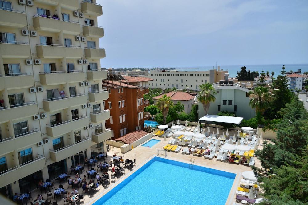 Sunbeach Hill 4*