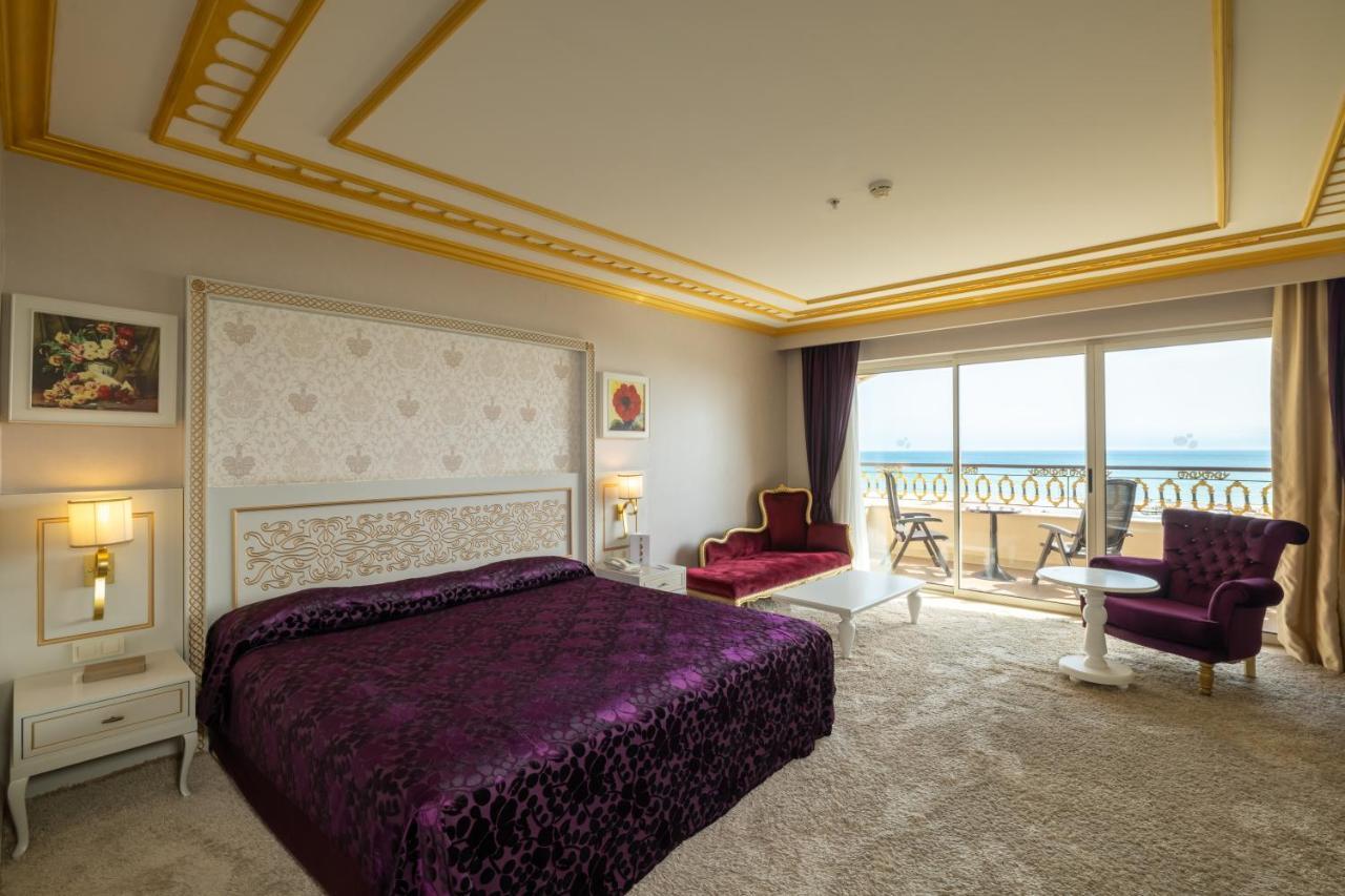 Crystal Palace Luxury & Side