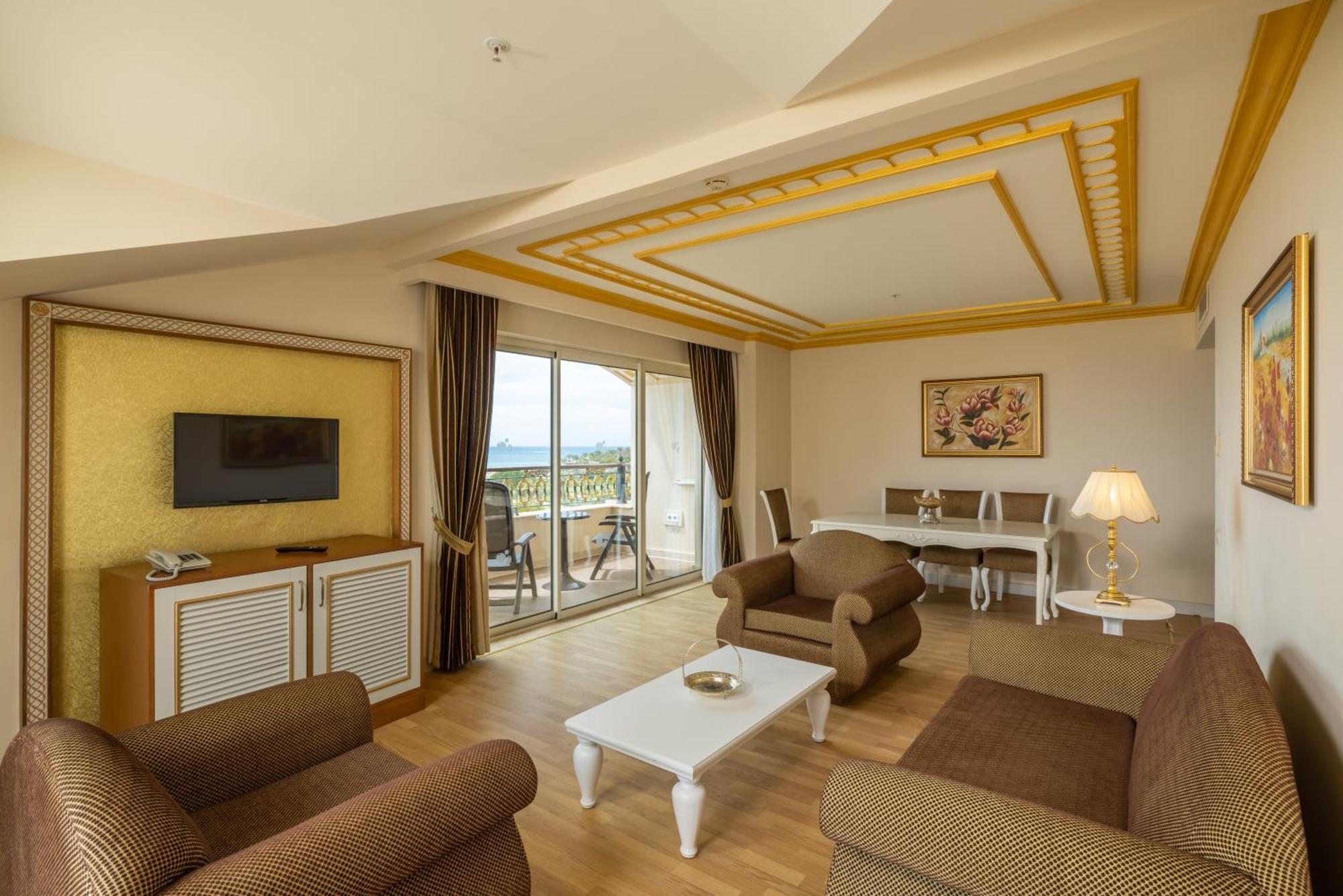 Crystal Palace Luxury & Resort