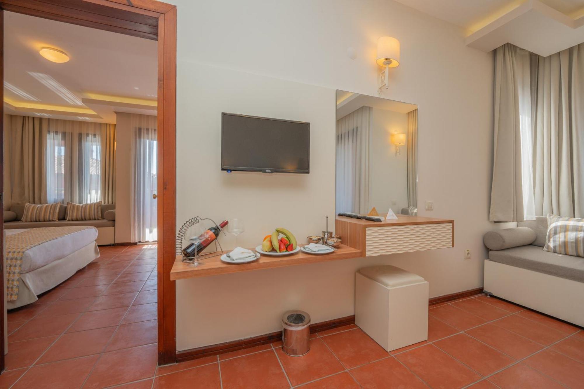 Sundia By Liberty Suncity 4* Oludeniz