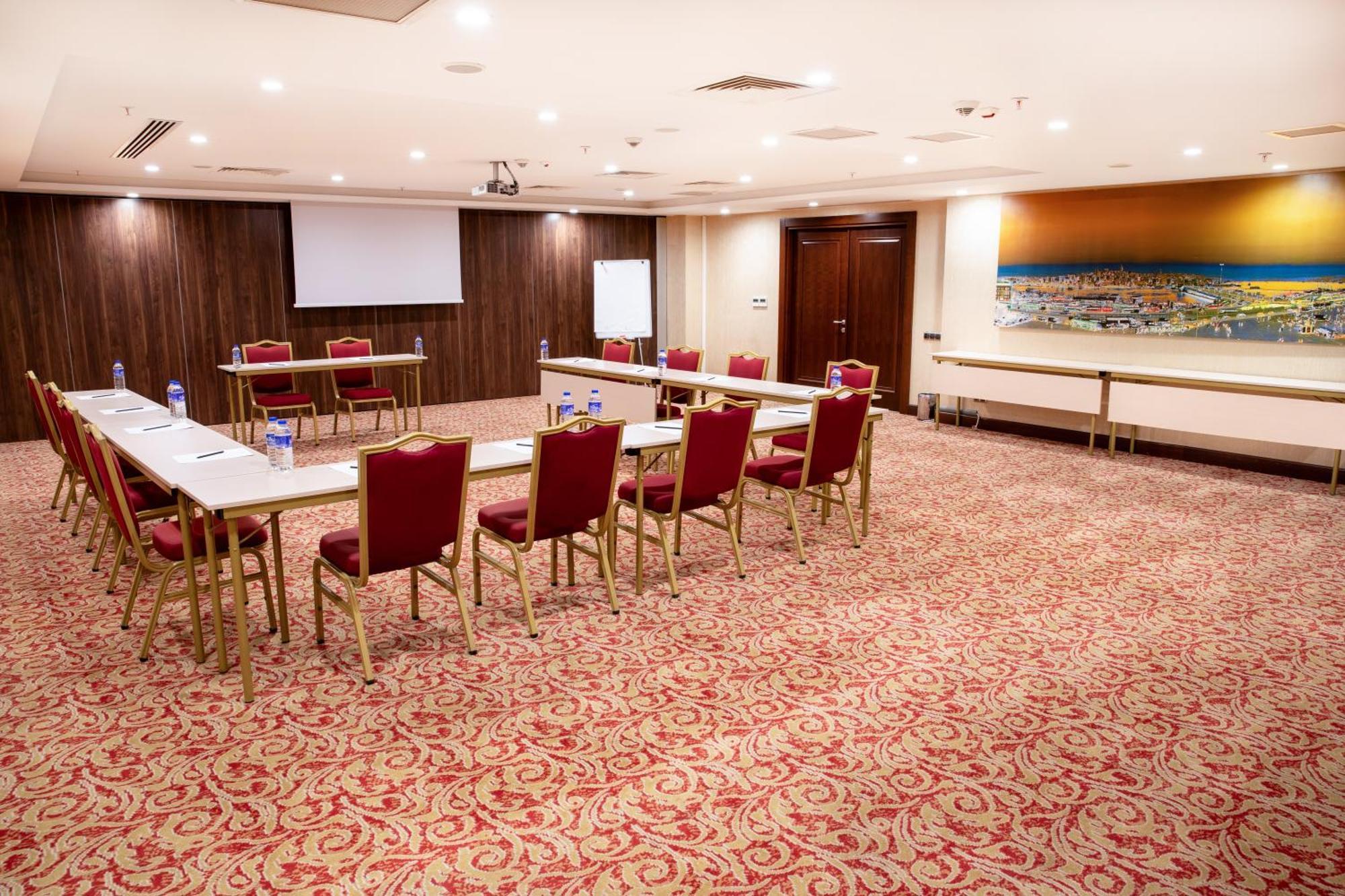 Grand Aras & Hotel 4*