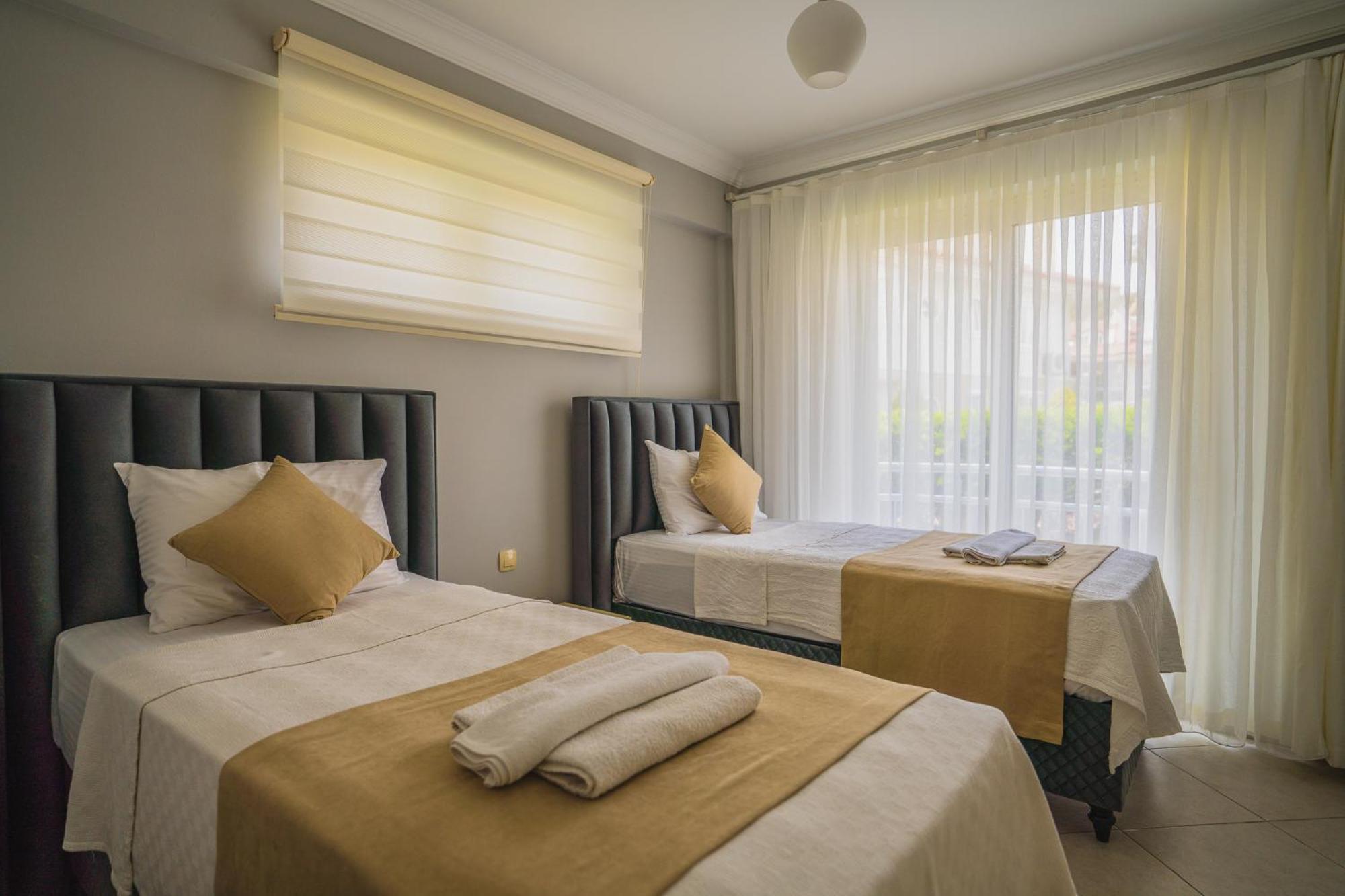 Sunset Club Aqua Lettings Aparthotel