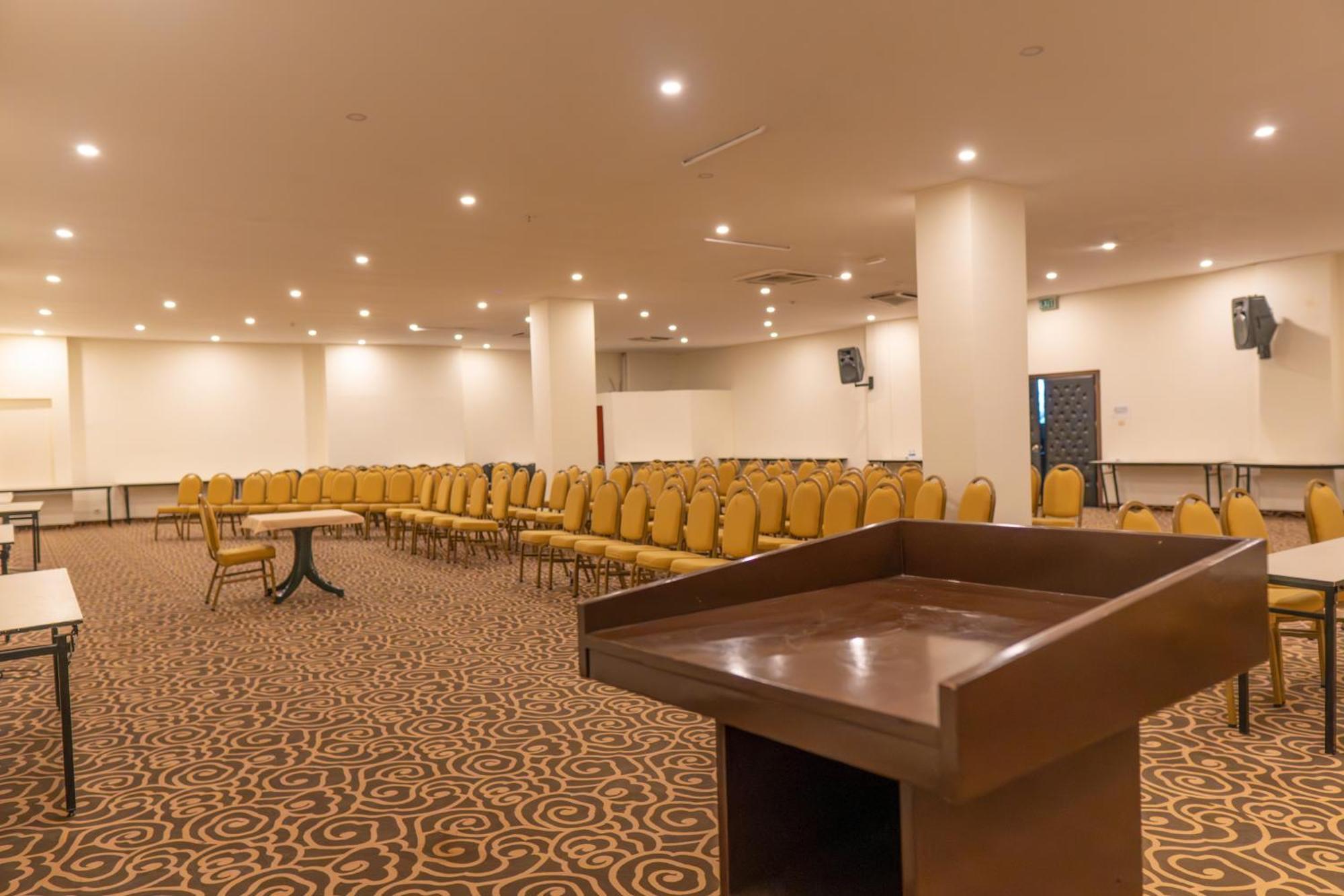 Hotel Queen's Park Goynuk