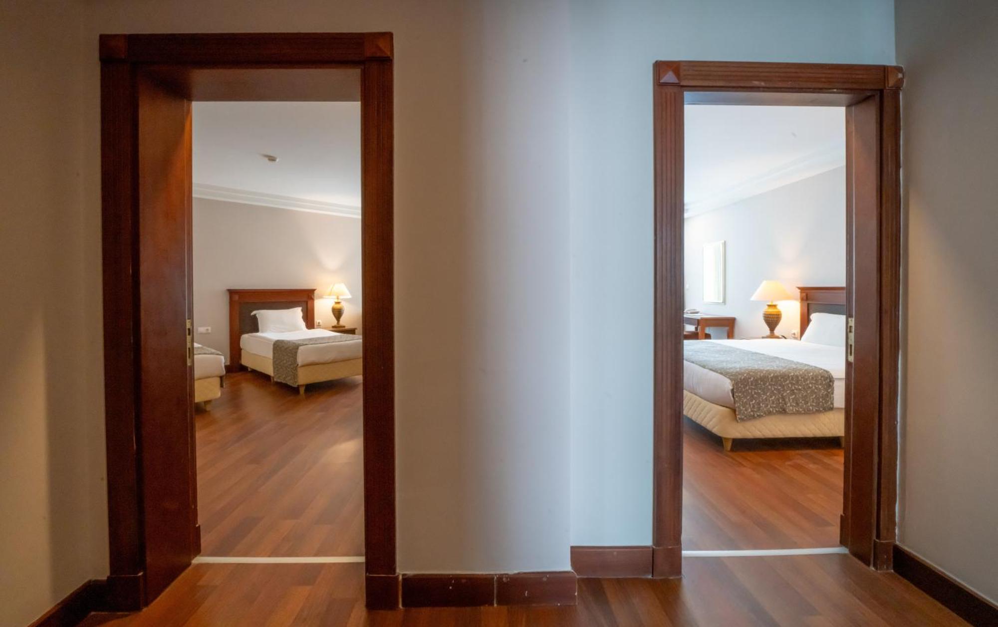 Hotel Holiday & Spa