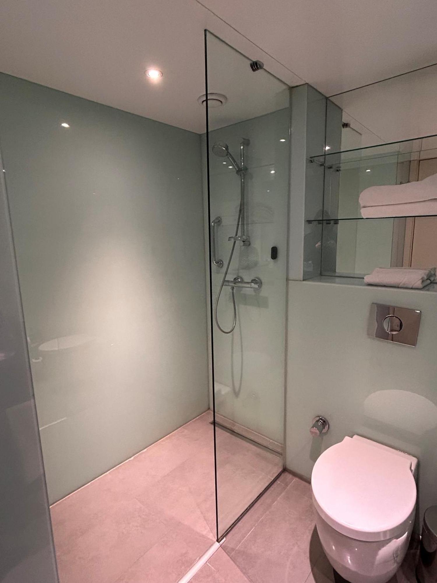 Hotel Ramada Encore Bayrampasa 4*
