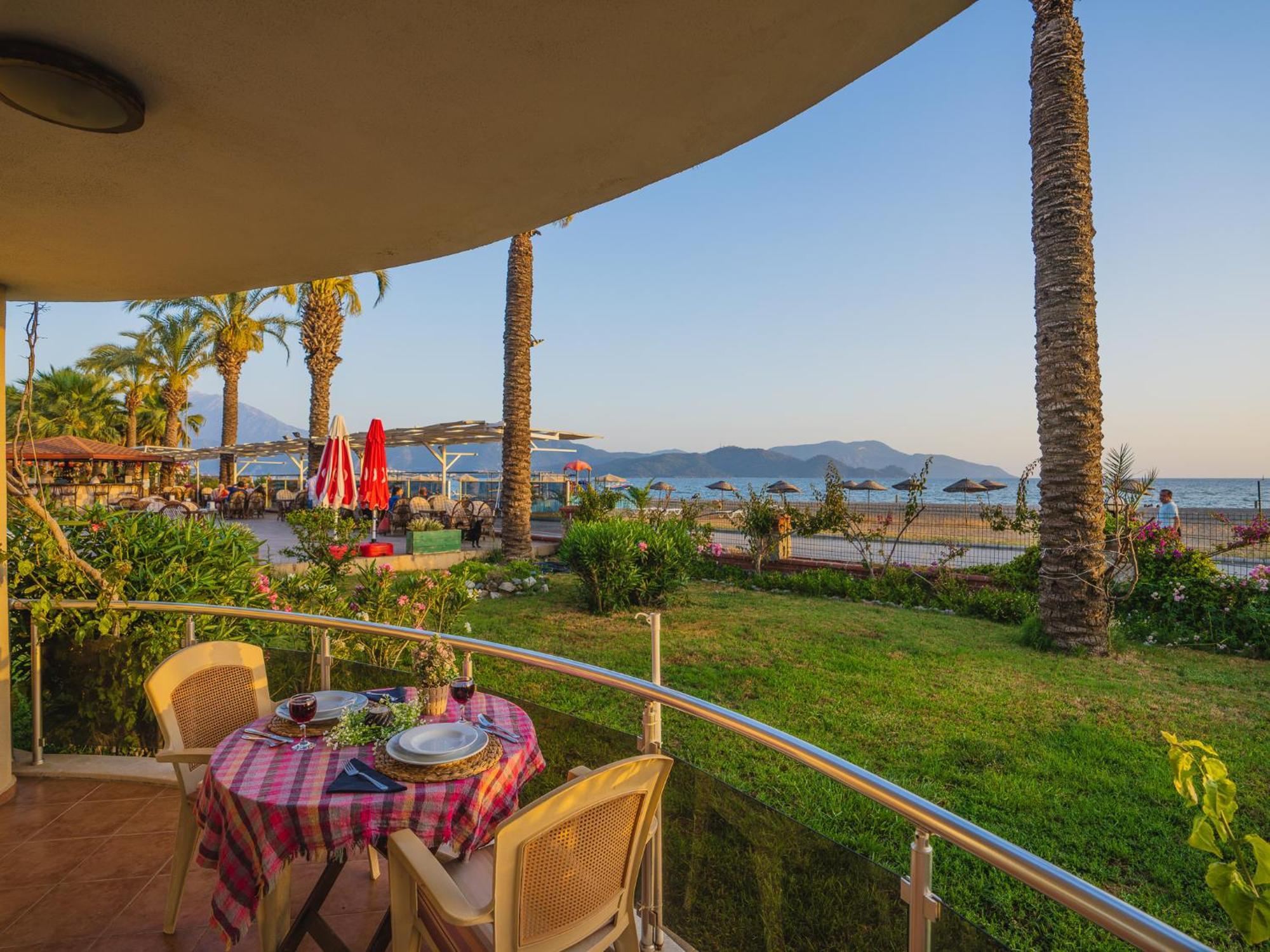 Sunset Club Aqua Lettings Aparthotel Fethiye
