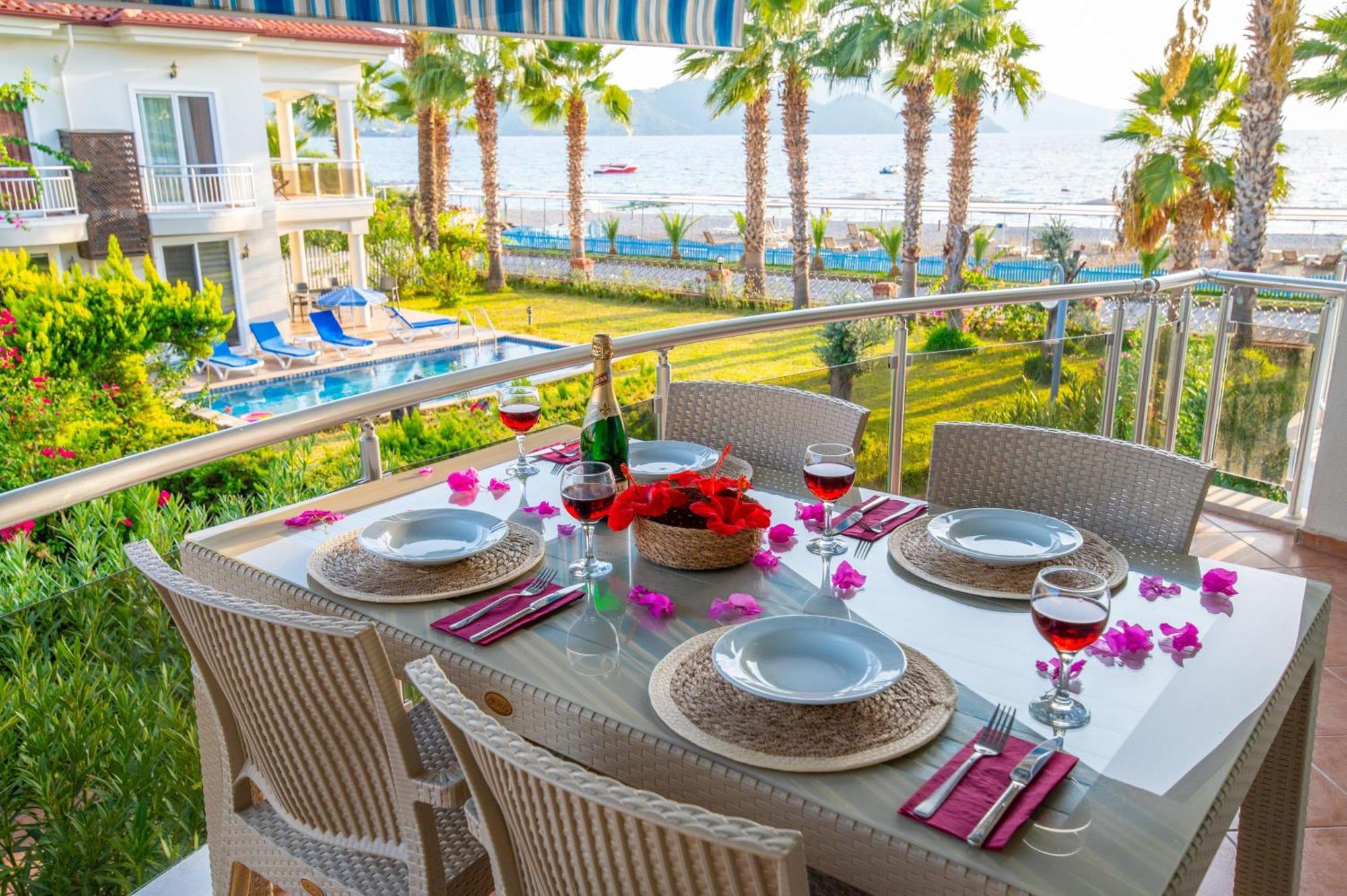 Sunset Club Aqua Lettings