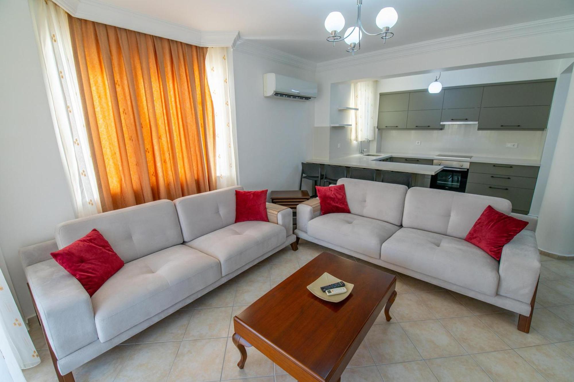 Sunset Club Aqua Lettings Aparthotel