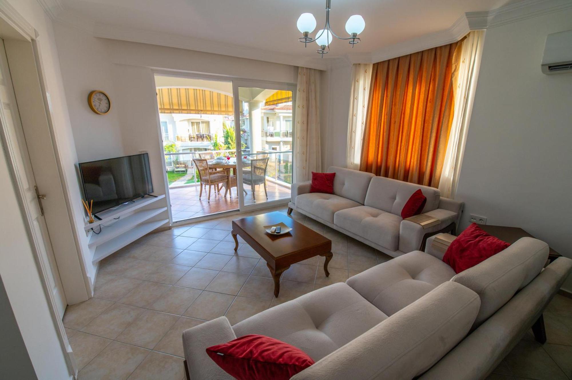 Aparthotel Sunset Club Aqua Lettings 3*