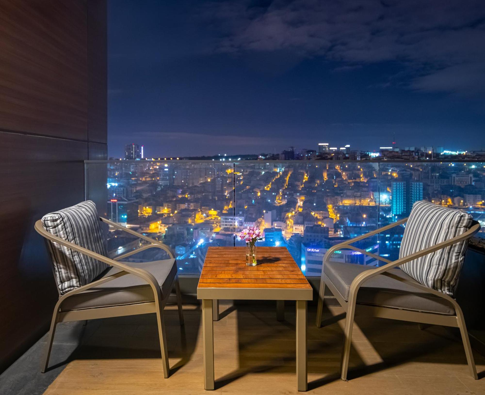 Movenpick Living West Hotel 5*