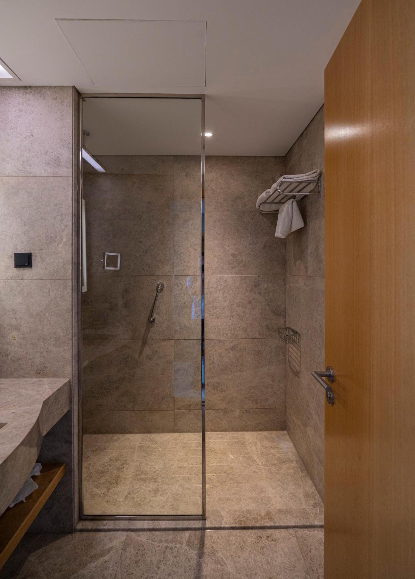 Doubletree By Hilton Istanbul-avcilar 5* Istanbul