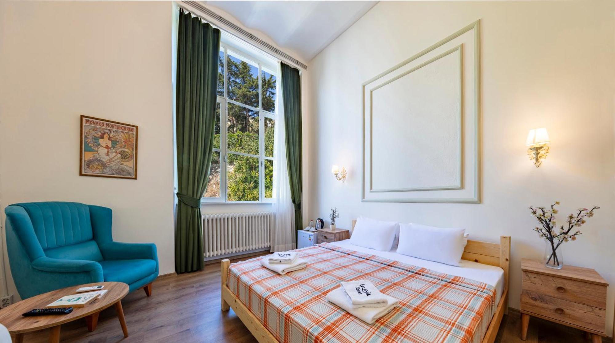 Cezayir Hotel