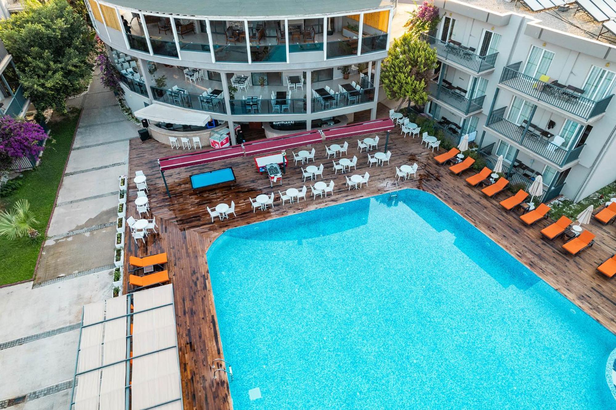 Resort Bodrum Beach 4*