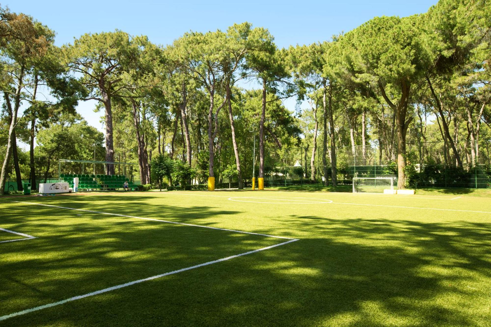 Robinson Pamfilya 4* Side