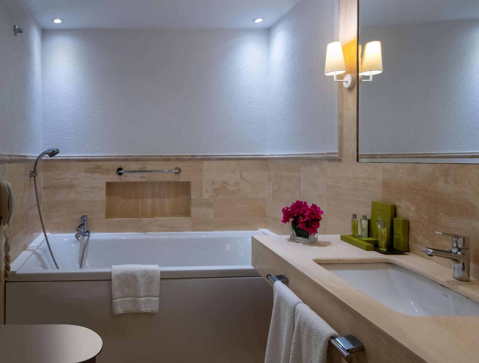 Hotel Doubletree By Hilton Marina Vista 4*