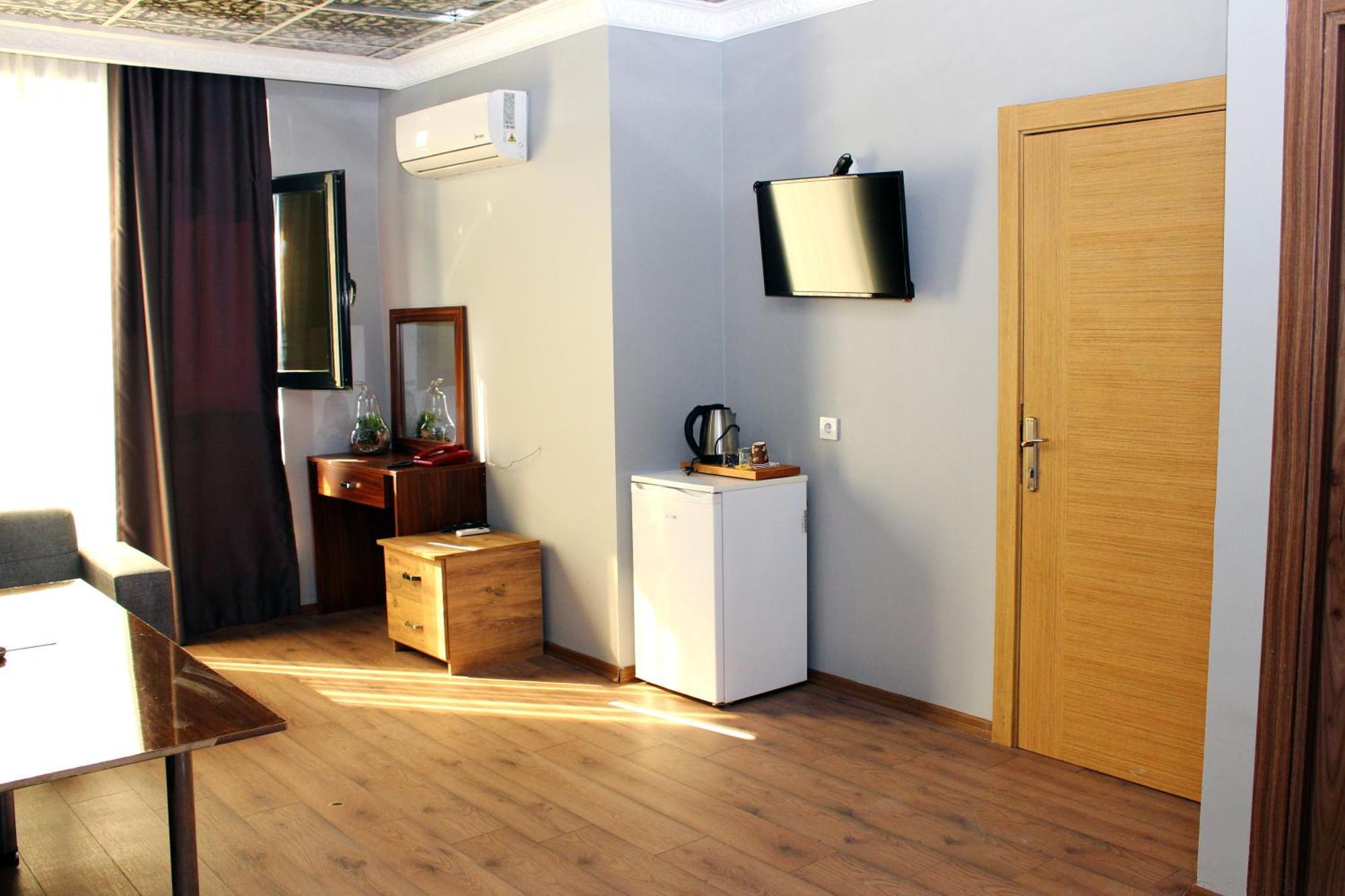 Avist Avcilar Hotel 4*