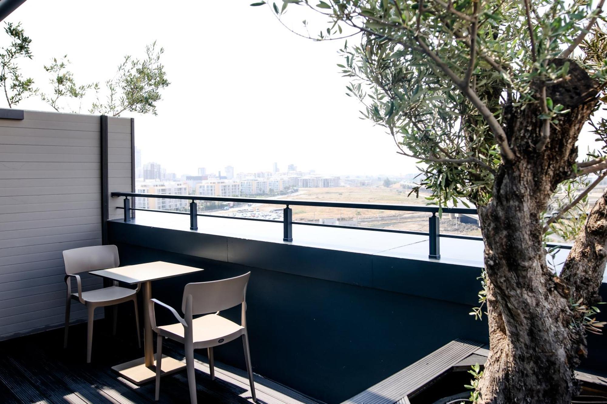 Hotel Western Premier Karsiyaka Convention & 5*