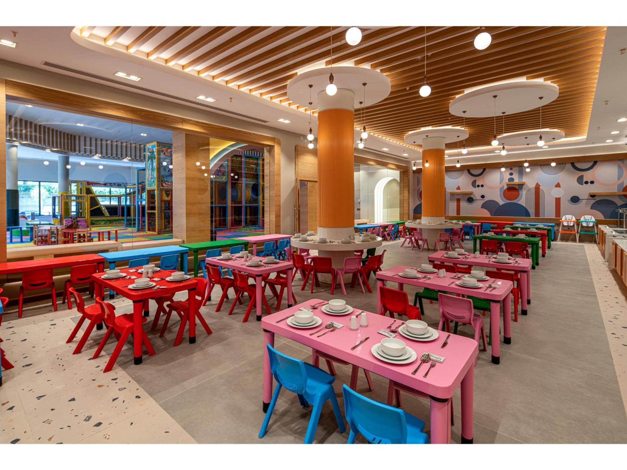 Hotel Swandor & -