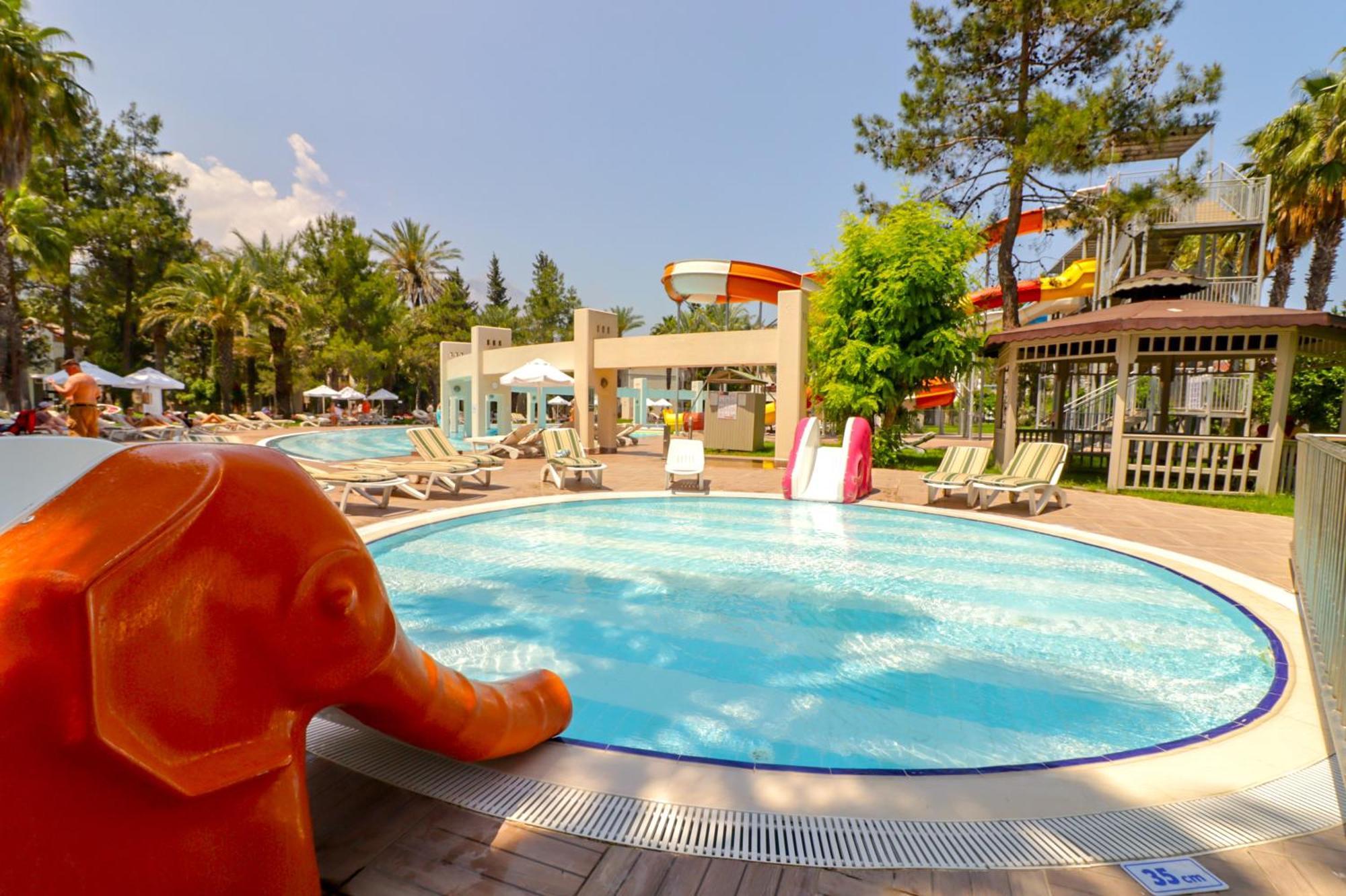 Queen's Park Goynuk 5* Kemer