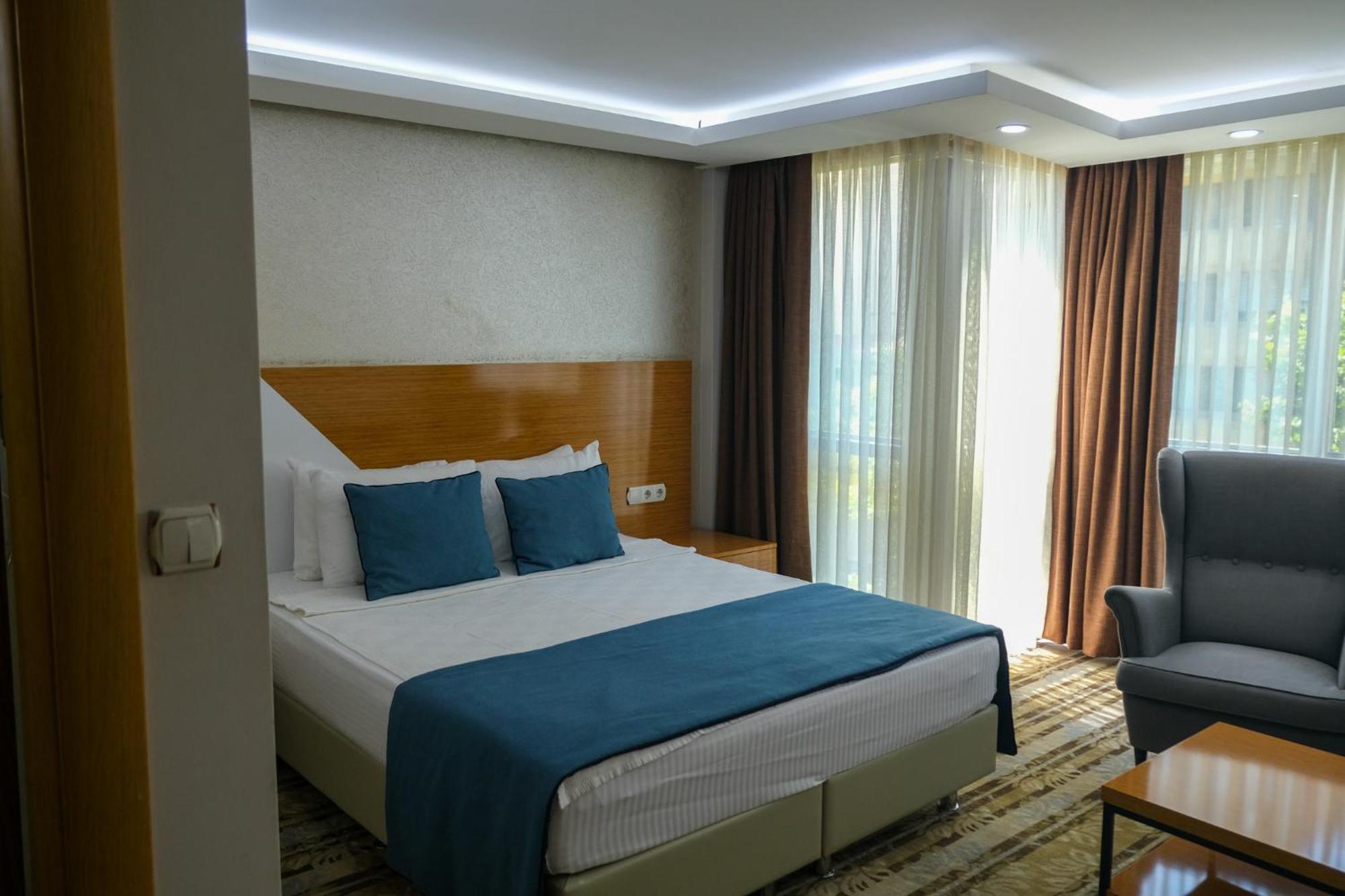 Hotel Bulvar 3*