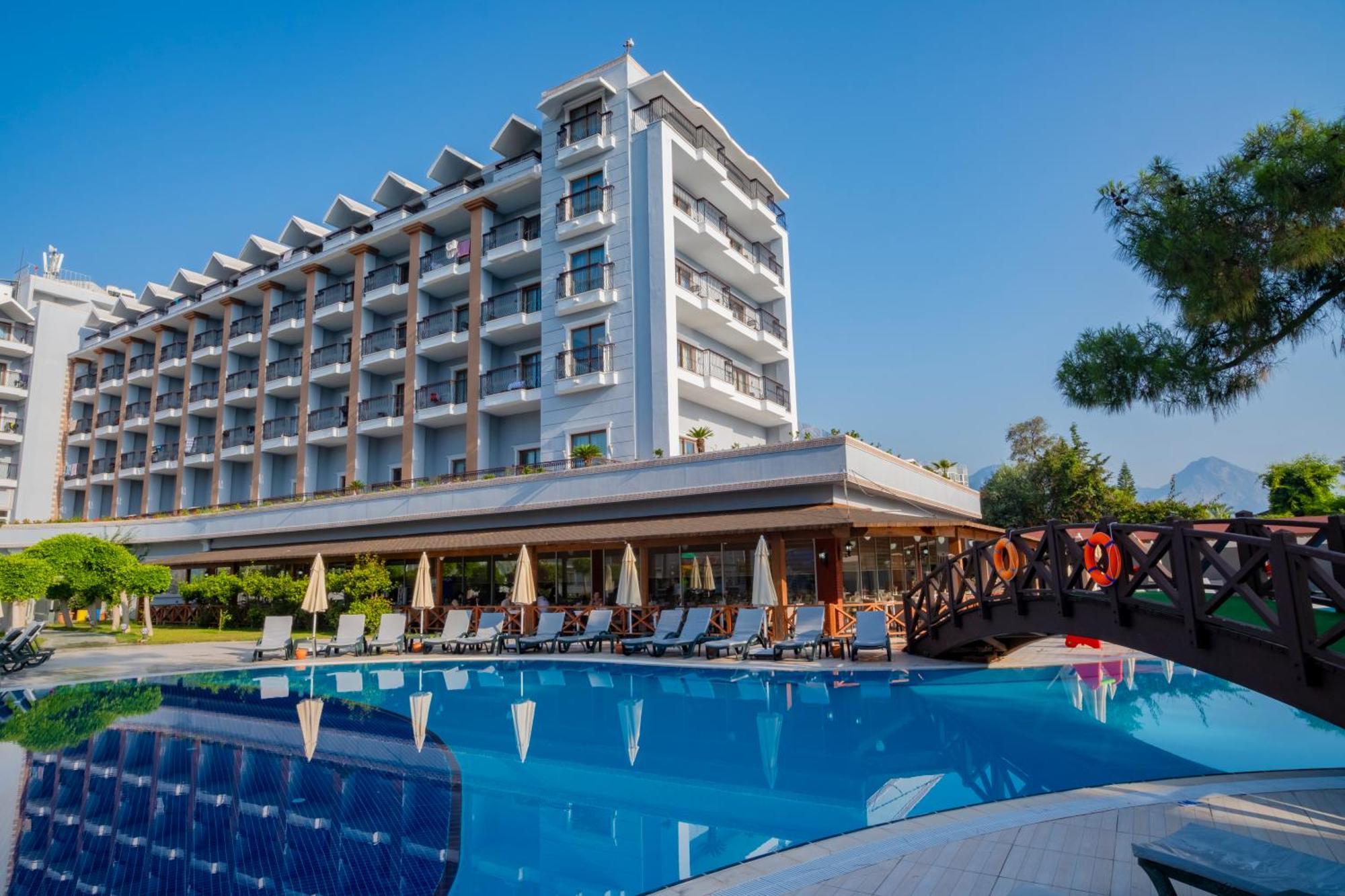 Hotel Fore & 4*