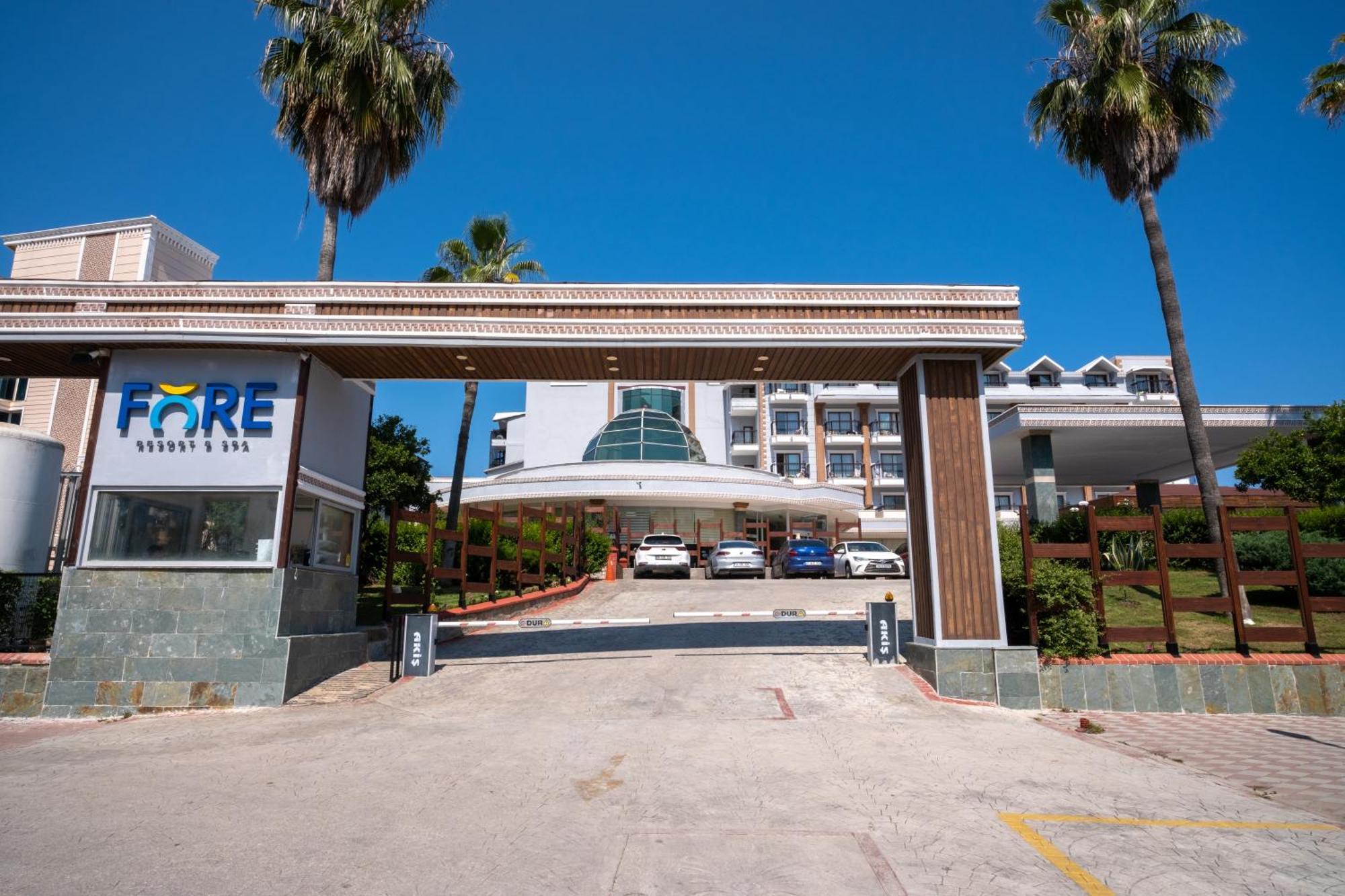 Fore & Hotel