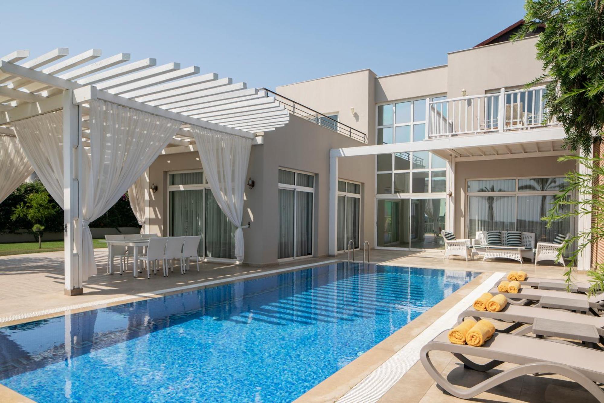Papillon Ayscha & 5* Belek