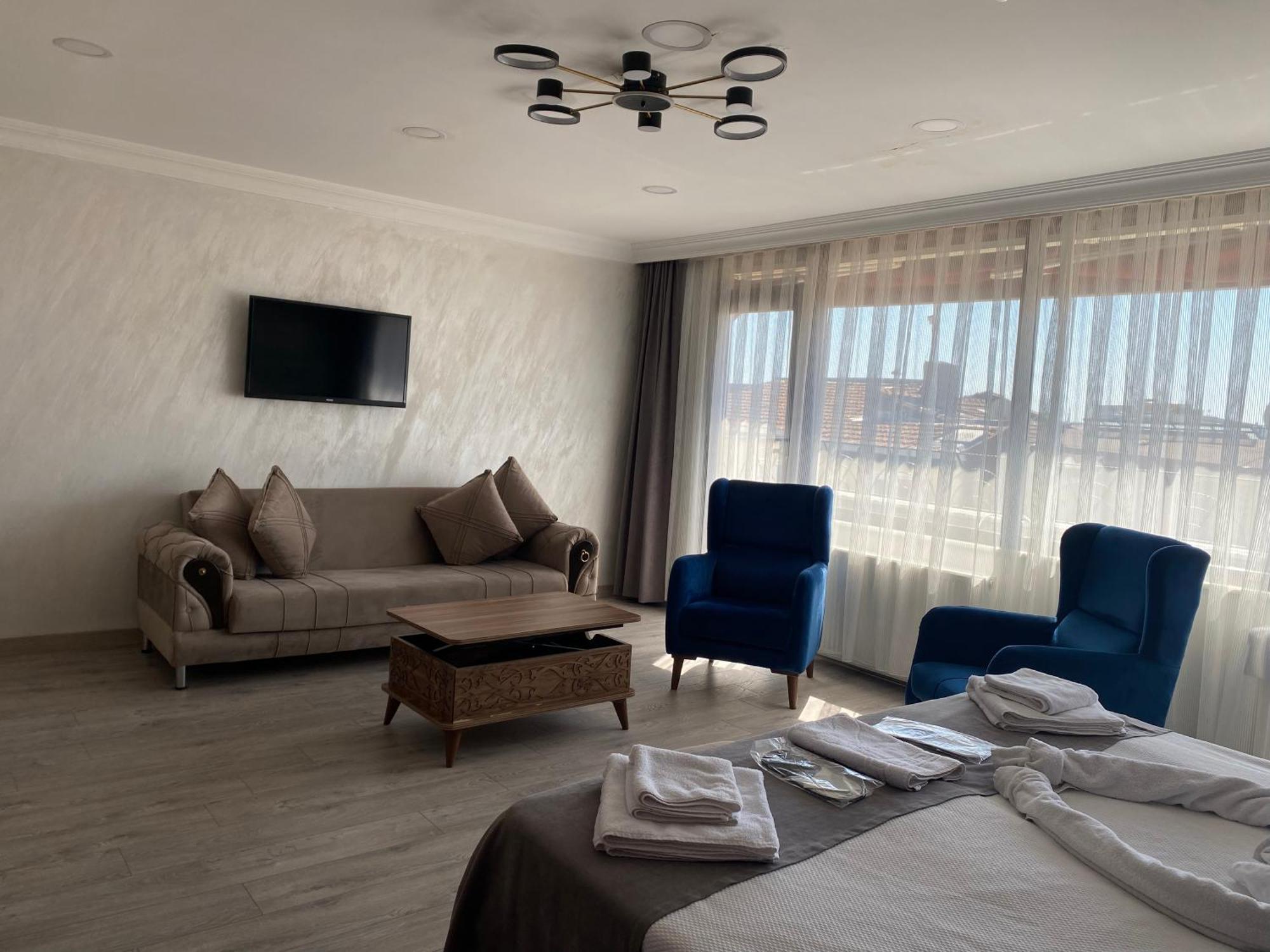 Galata Moon 2*