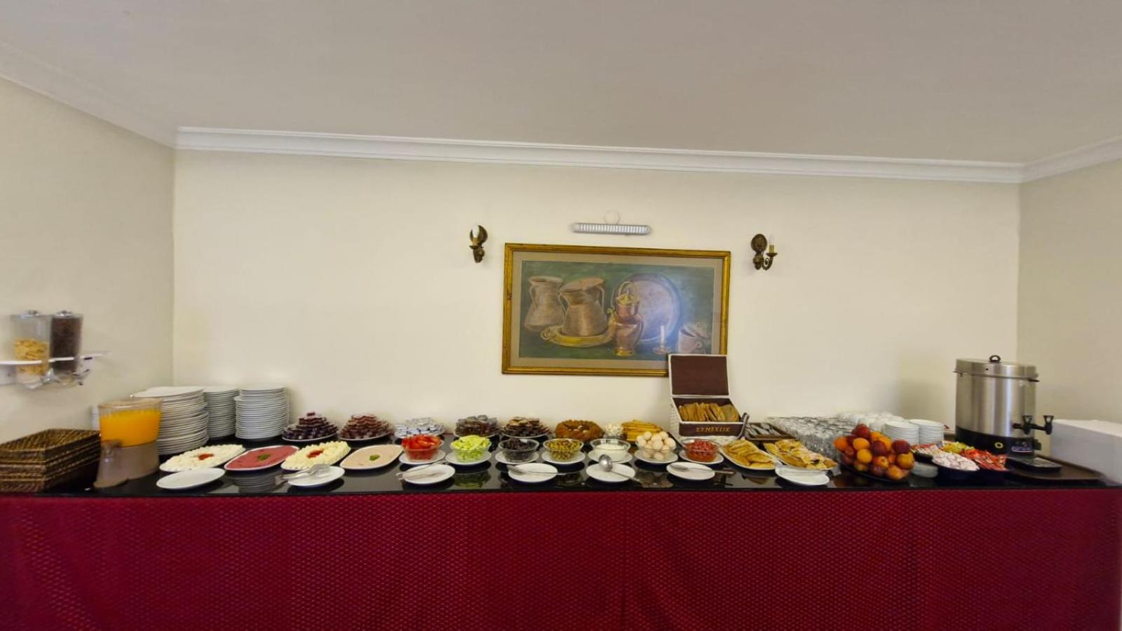 Ave Maria Hotel