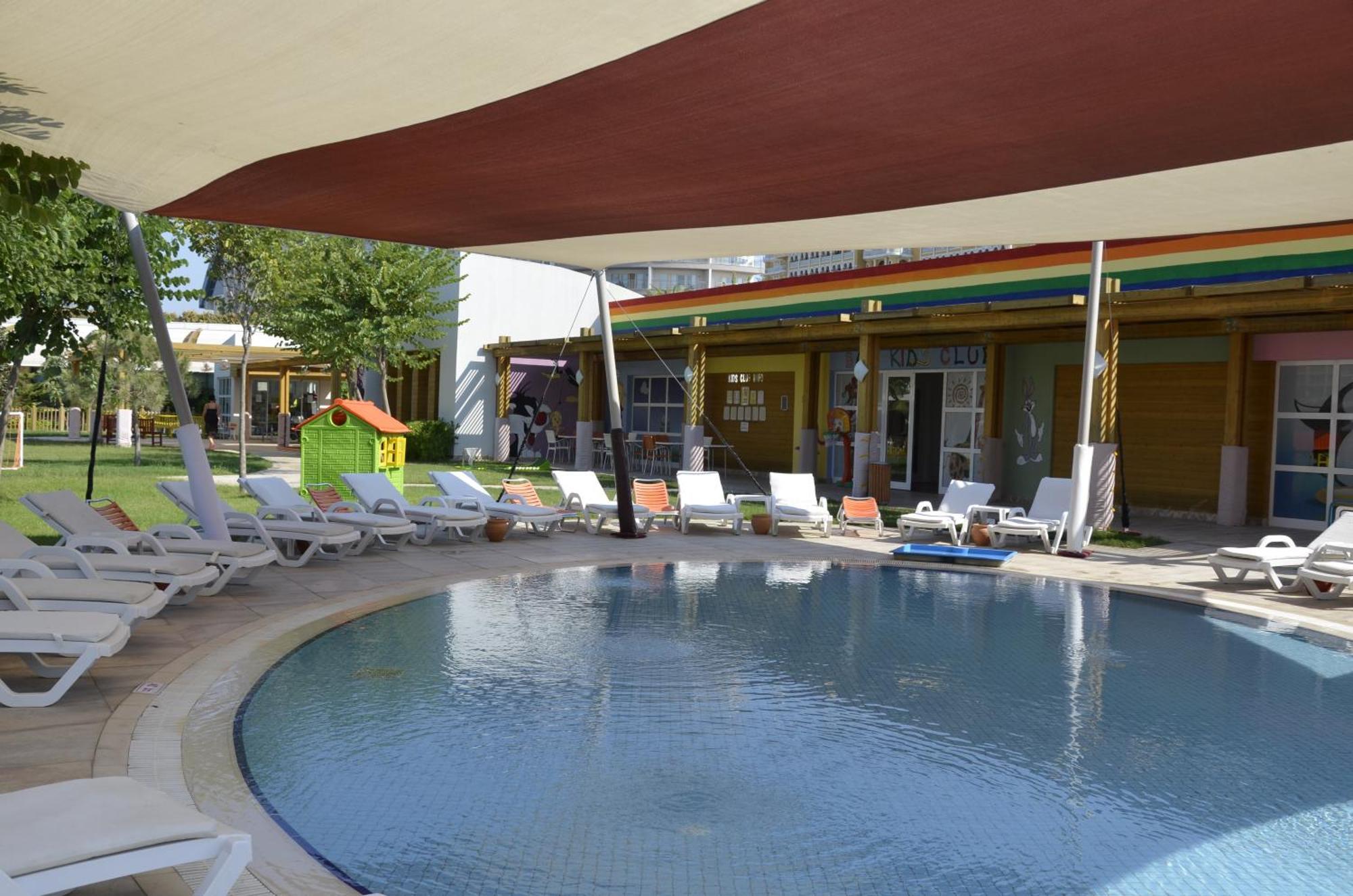 Resort Baia Lara 5*