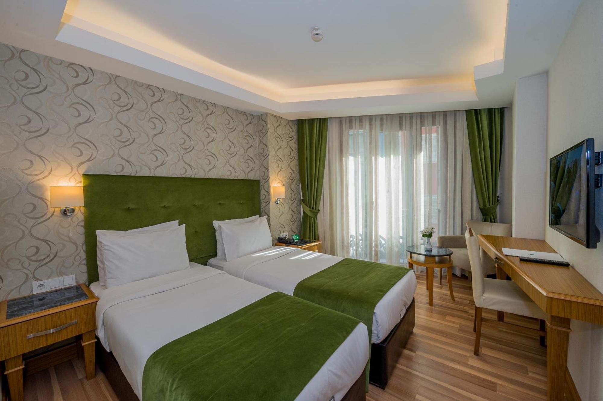 Hotel Bizim 3*