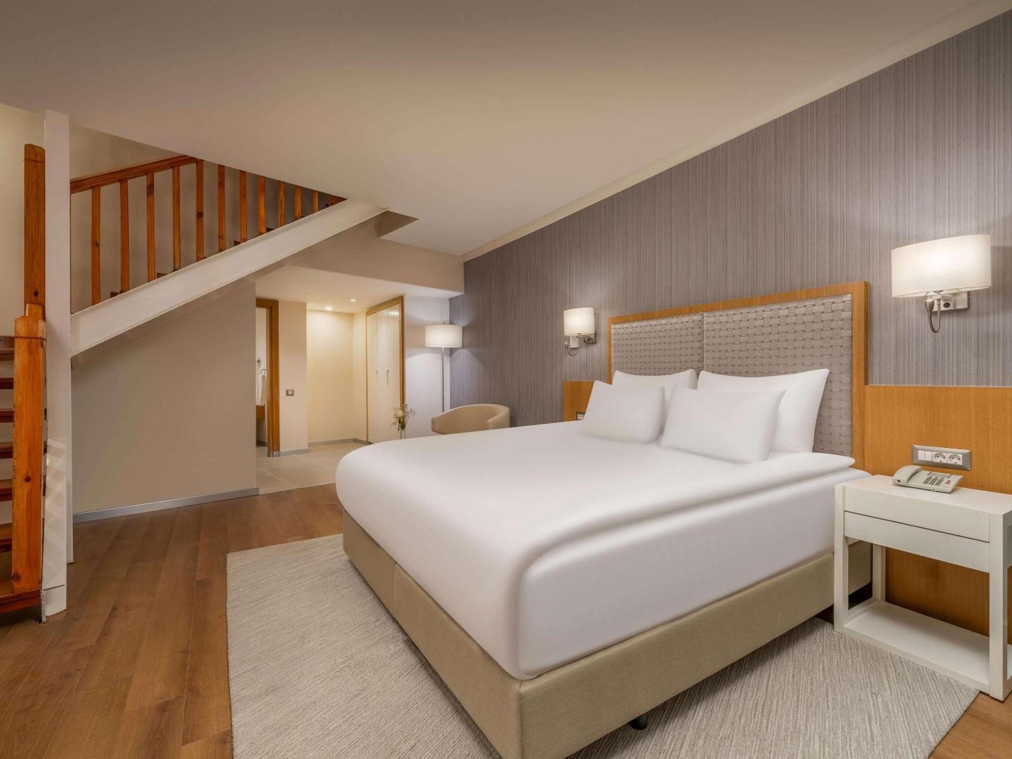 Hotel Rixos Park - The Land Of Legends Access