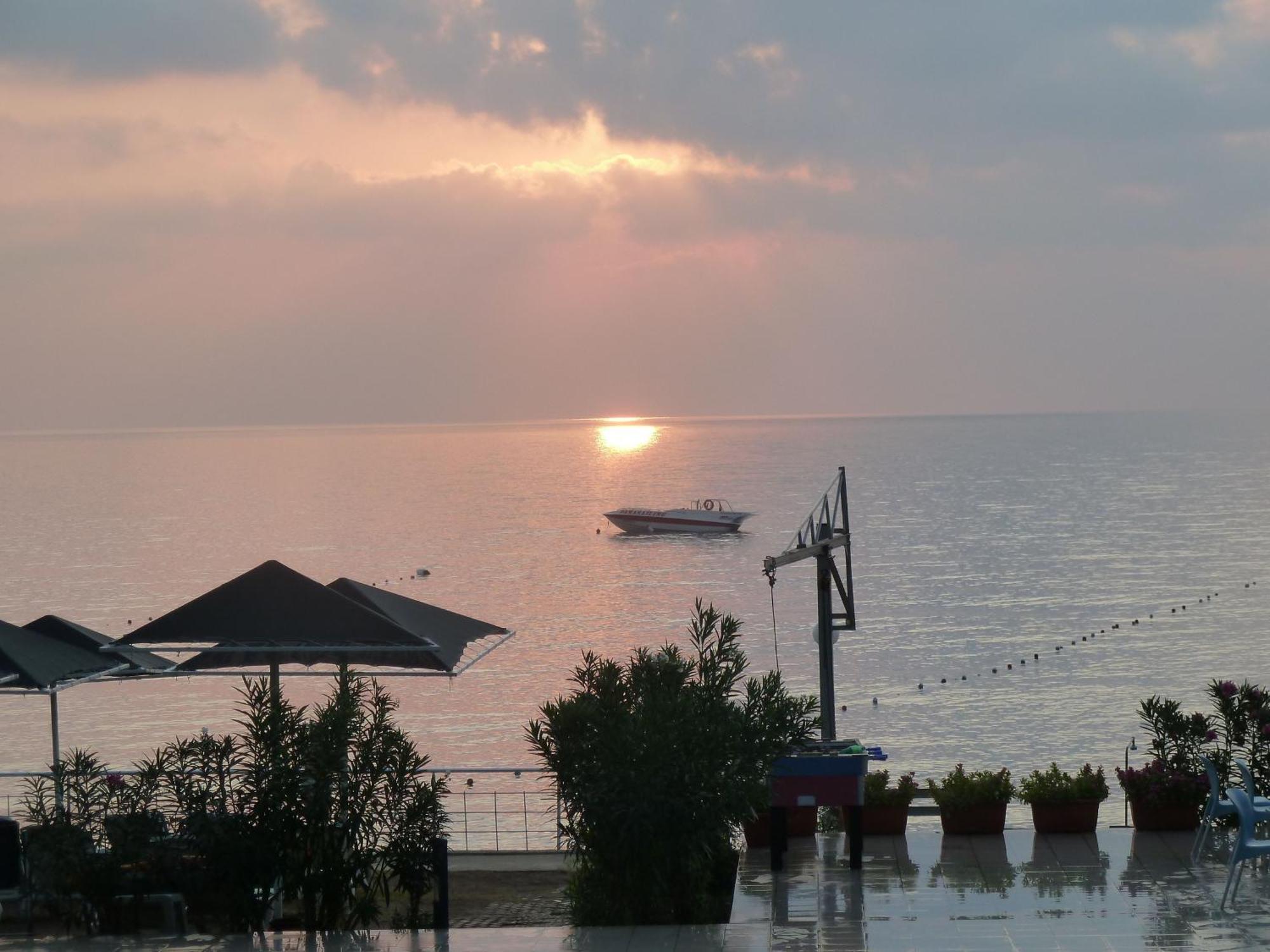 Hotel Club Rama *