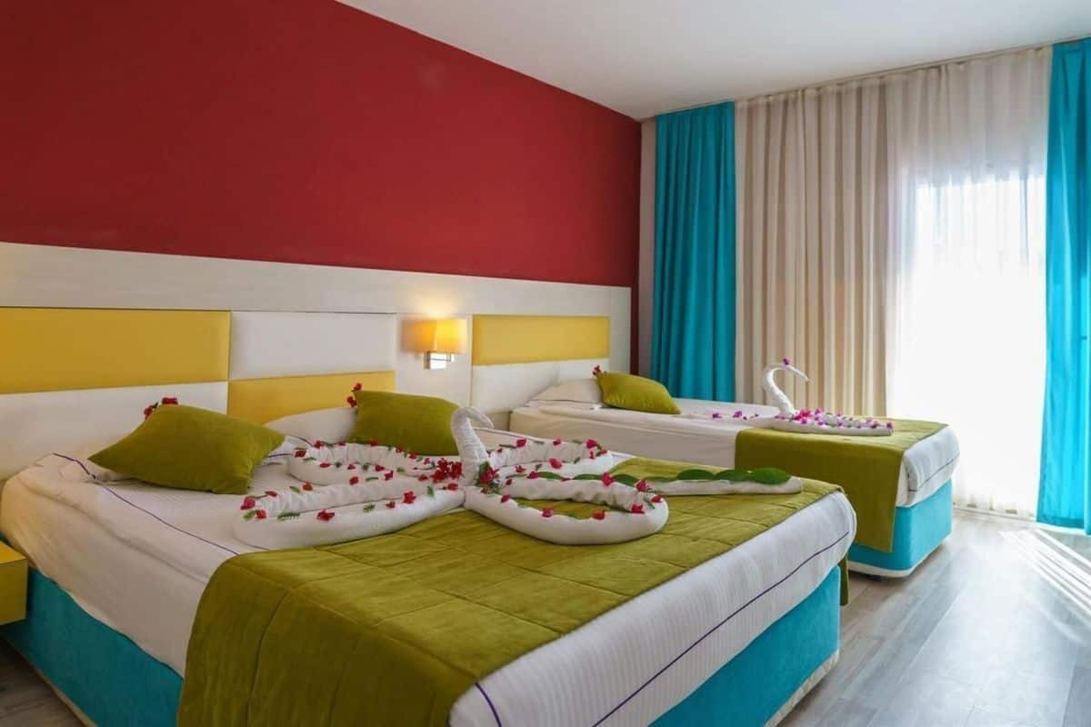 Win & Hotel
